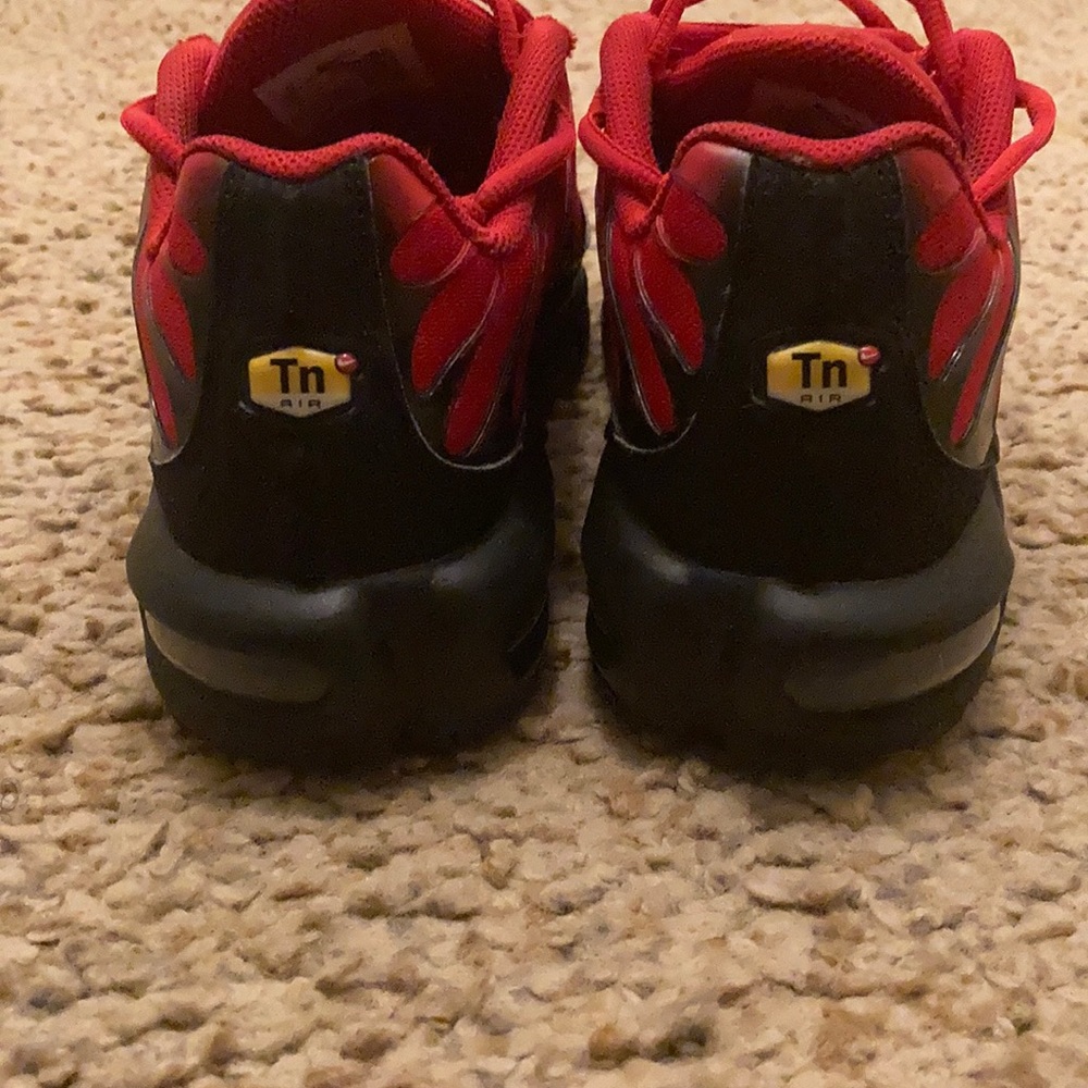 Shoes - Picture 2 of 3